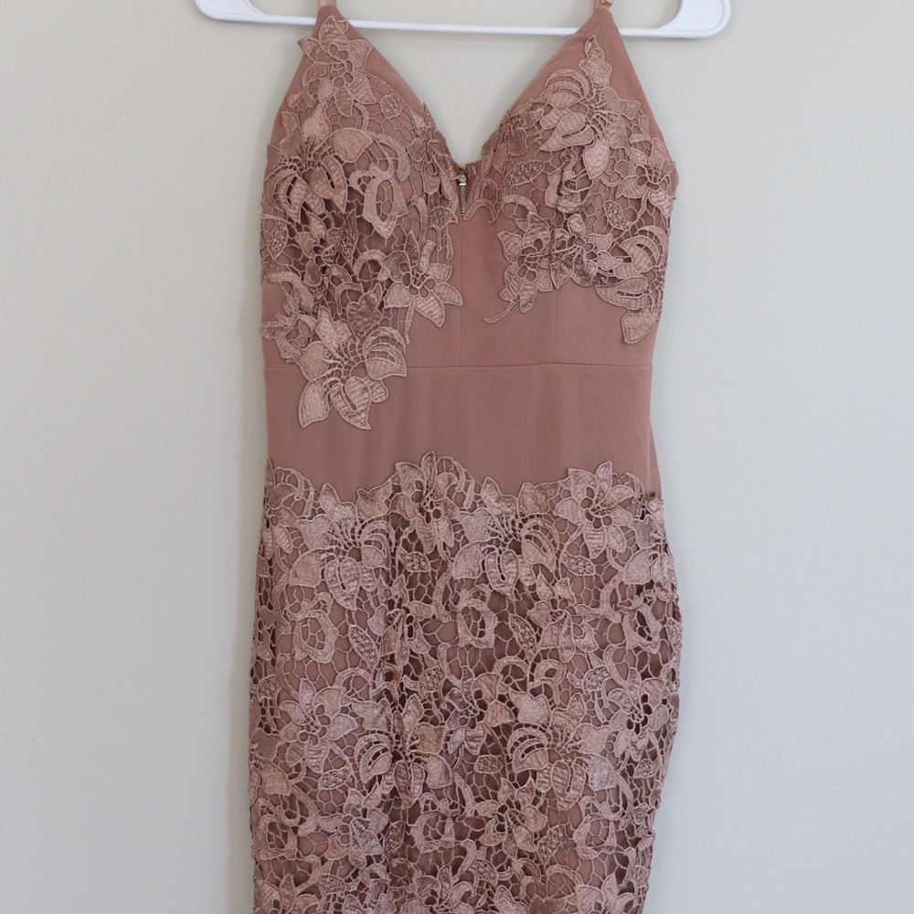 Dress - Picture 9 of 11